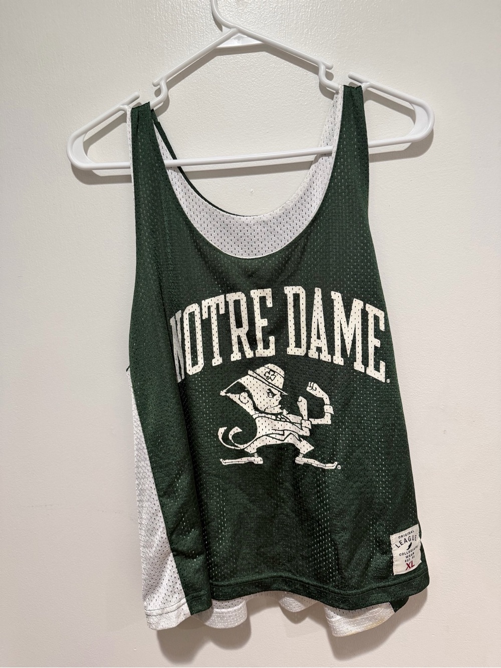Woman’s XL Notre dame tank top
